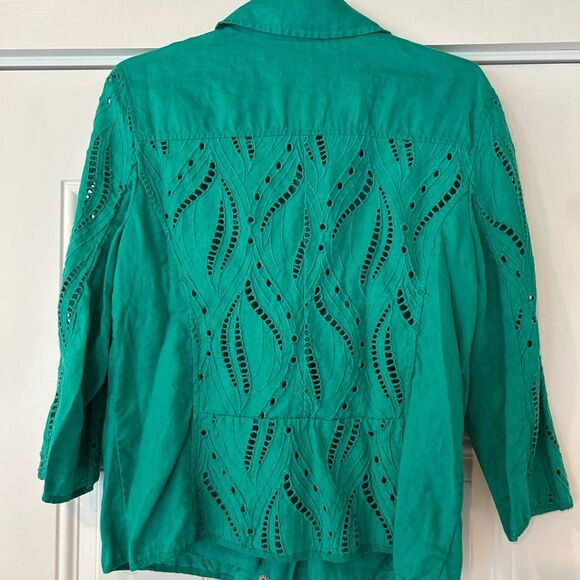 Chico’s green eyelet linen lightweight 3/4 sleeve zip up jacket - Picture 7 of 14